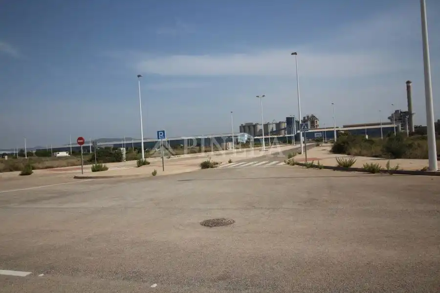 Terreny industrial en venda en Sagunto / Sagunt