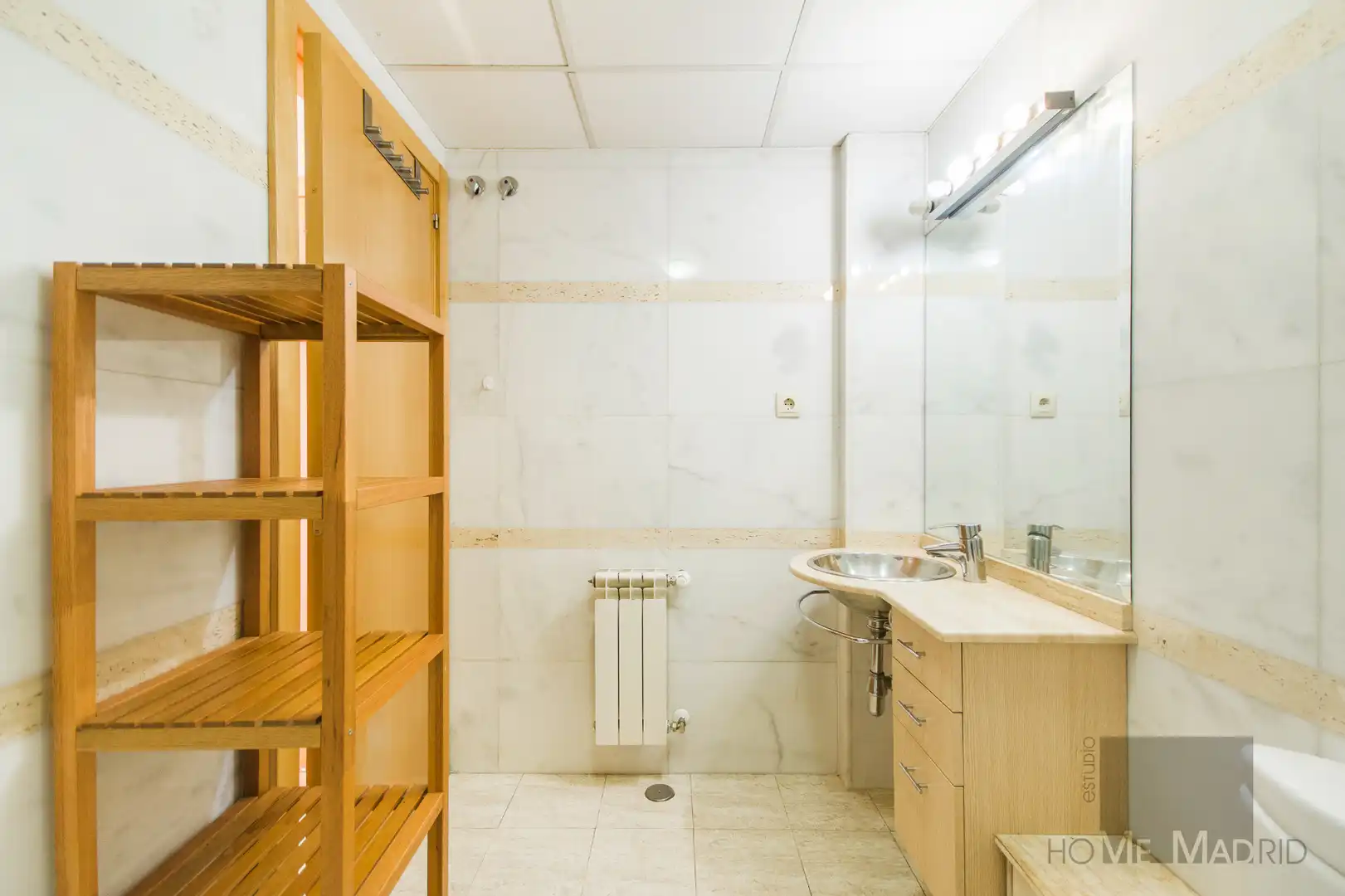 Baño de Piso en venta en Madrid con Aire acondicionado, Calefacción y Parquet