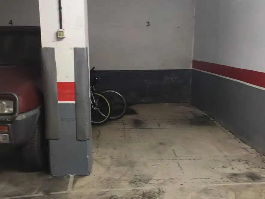 Parking of Garage for rent in Centro - Casco Histórico