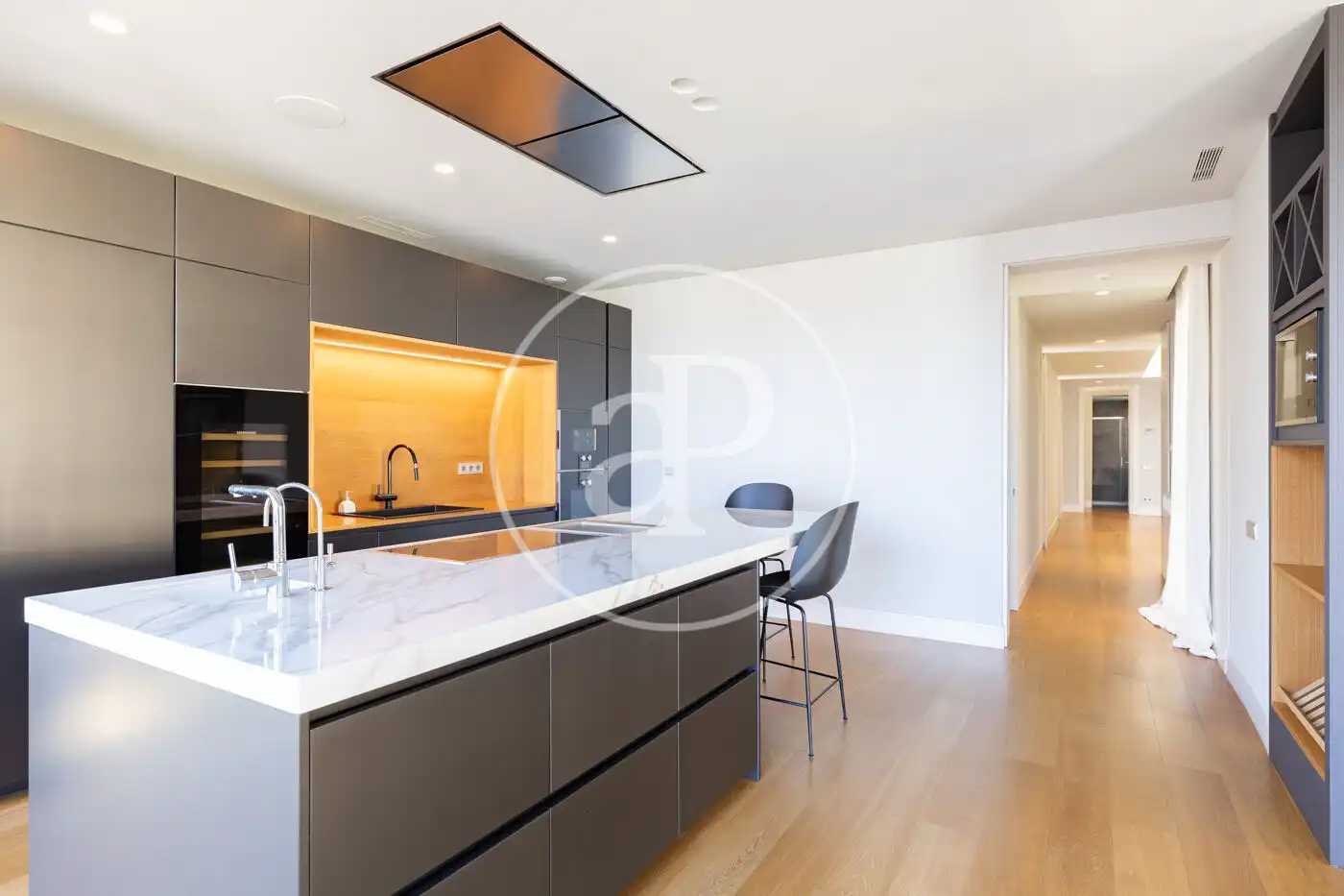 Cocina de Piso de alquiler en Barcelona con Aire acondicionado, Calefacción y Jardín privado