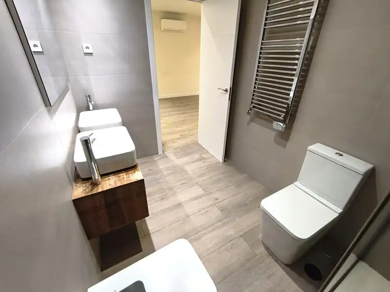 Bathroom of Lofts for rent in Madrid  with Air Conditioner, Heating and Terrace