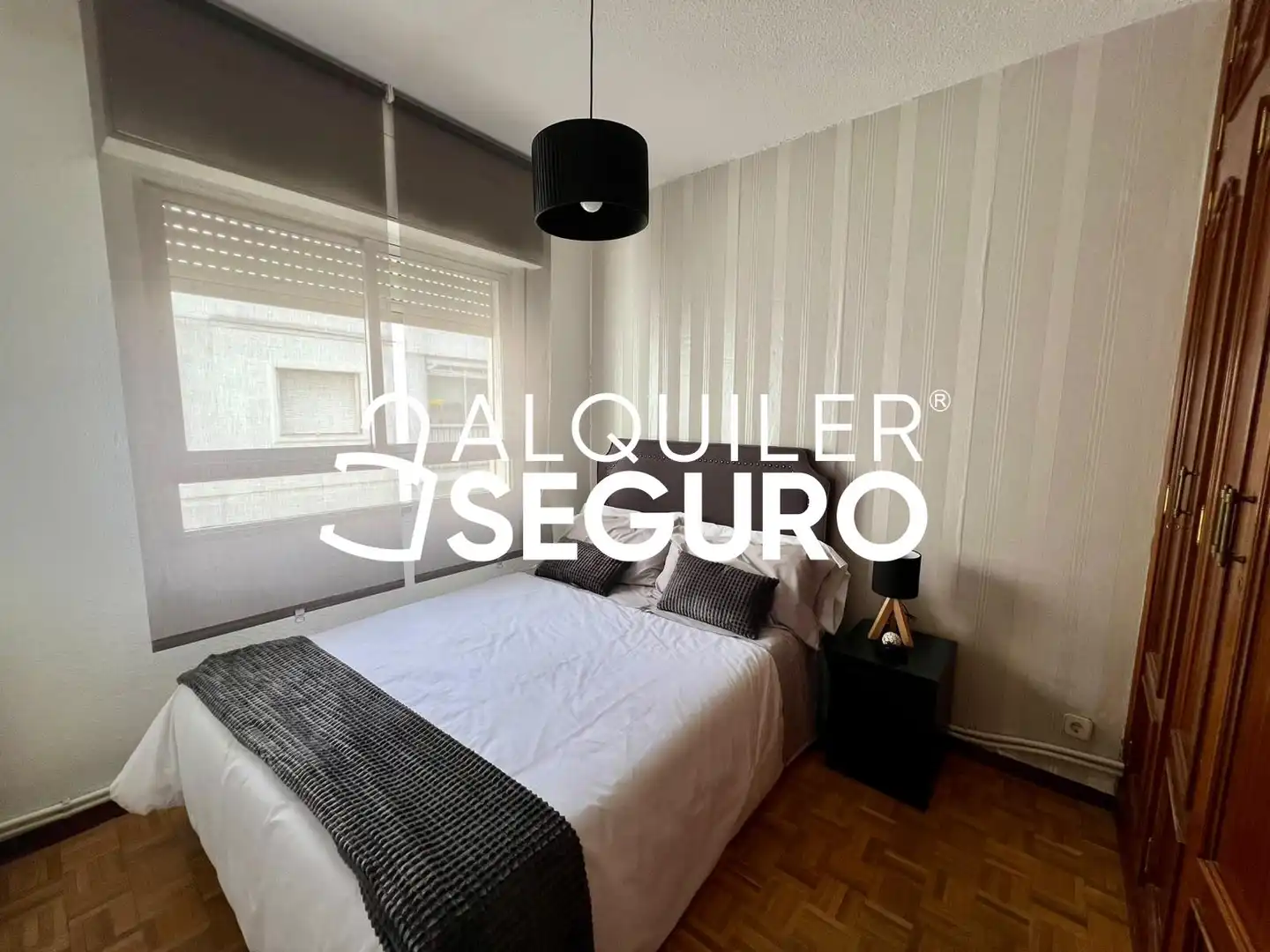 Schlafzimmer von Wohnung zur Miete in Madrid mit Klimaanlage, Heizung und Terrasse