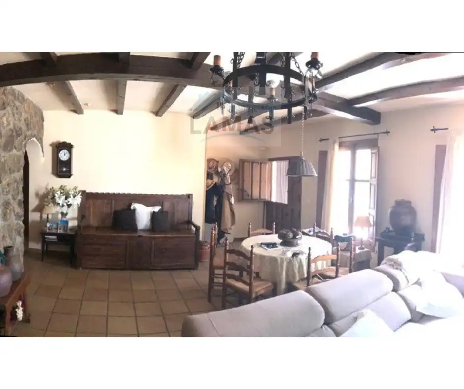 Sala d'estar de Finca rústica en venda en Belvís de Monroy amb Aire condicionat, Jardí privat i Piscina