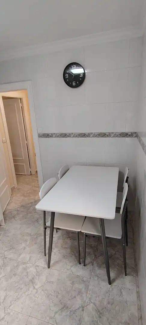 Esszimmer von Wohnung zur Miete in Salamanca mit Heizung, Möbliert und Ofen