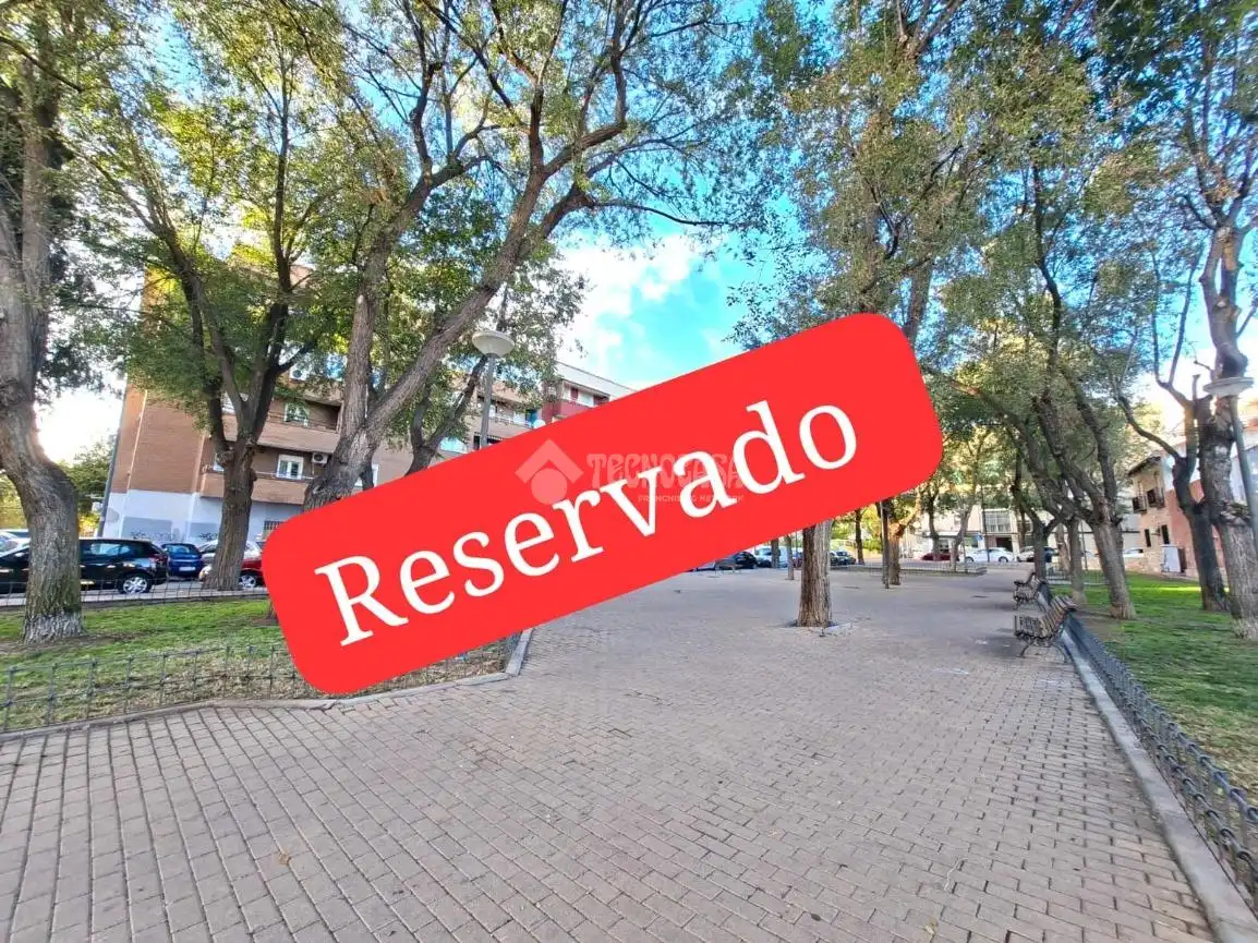 Vista exterior de Piso en venta en Parla con Calefacción, Terraza y Balcón
