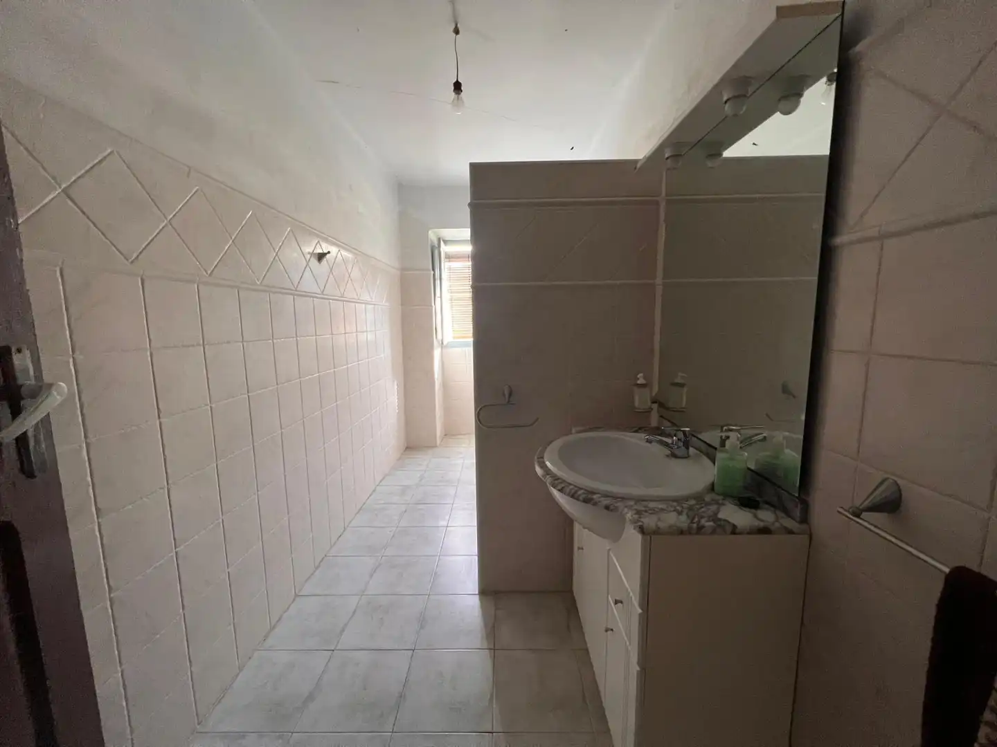 Bany de Casa o xalet en venda en Anue amb Jardí privat i Traster