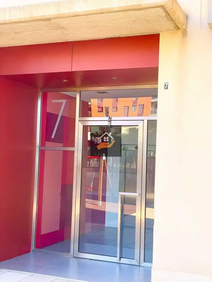 Außenansicht von Wohnung zur Miete in Murcia mit Heizung und Balkon