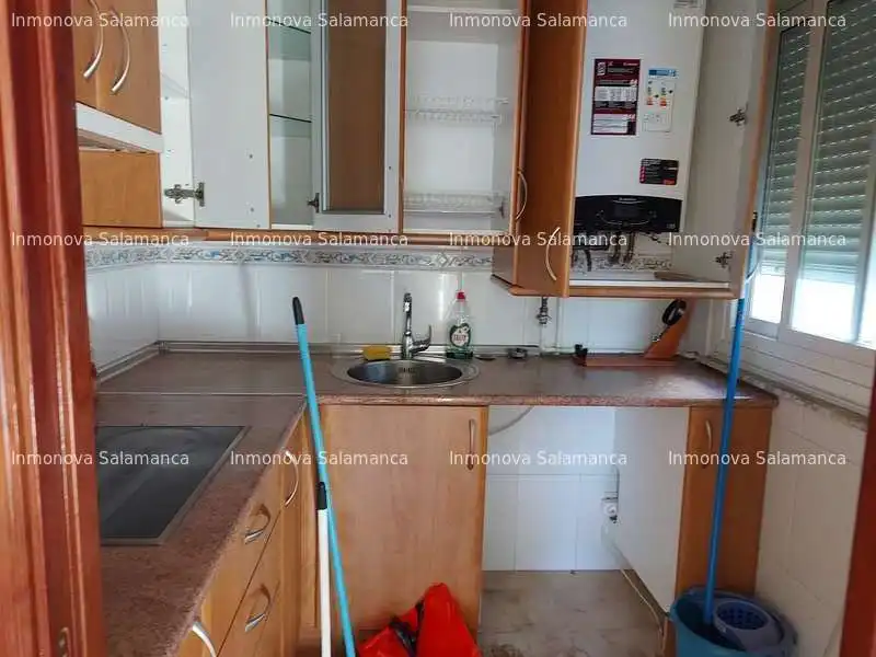 Attic for rent in Pizarrales