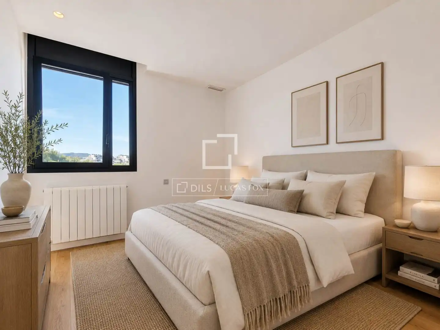 Schlafzimmer von Haus oder Chalet zum Verkauf in Vilanova i la Geltrú mit Klimaanlage, Heizung und Privatgarten