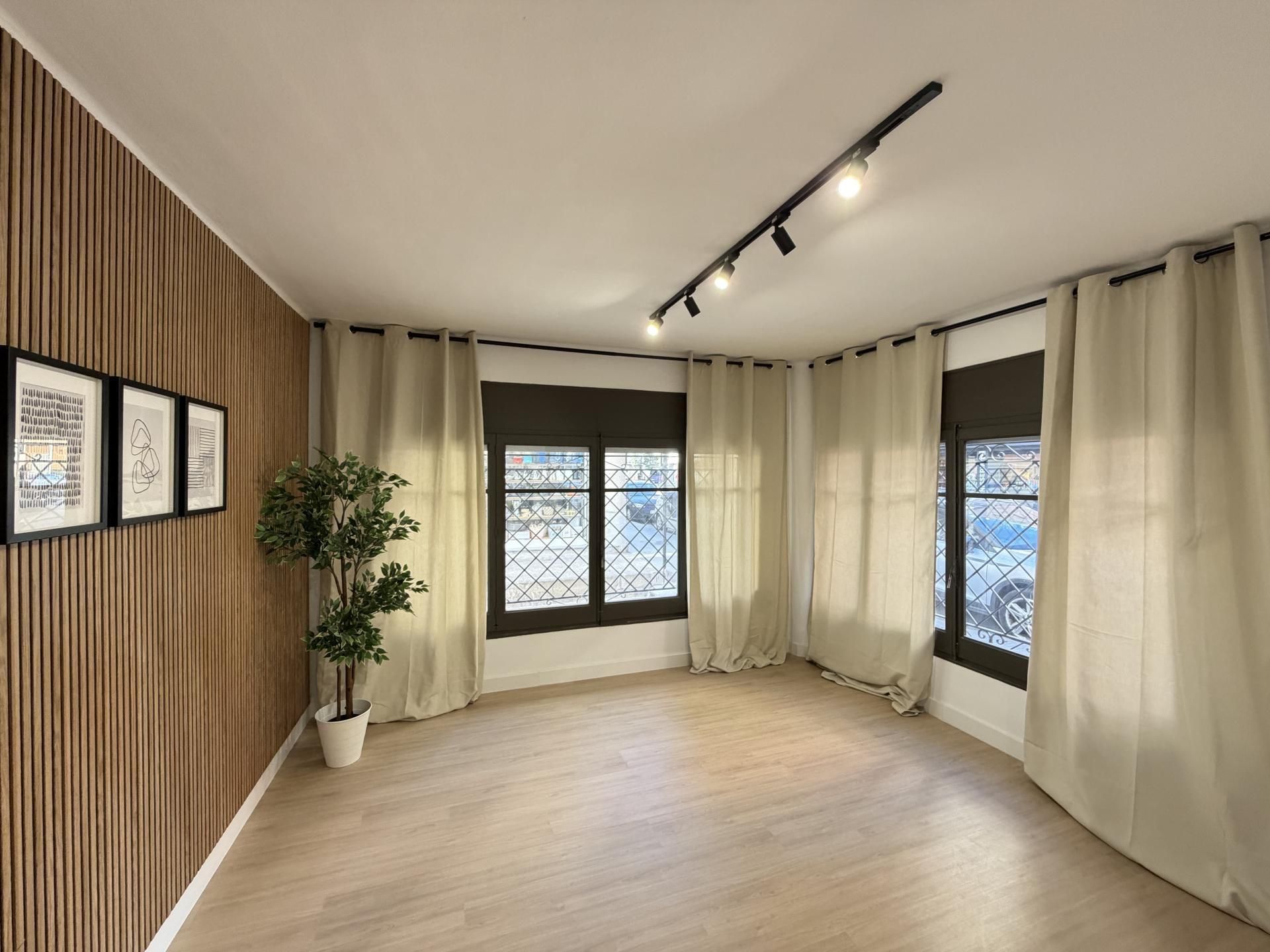 Living room of Planta baja for sale in Pineda de Mar  with Parquet flooring, Terrace and Balcony