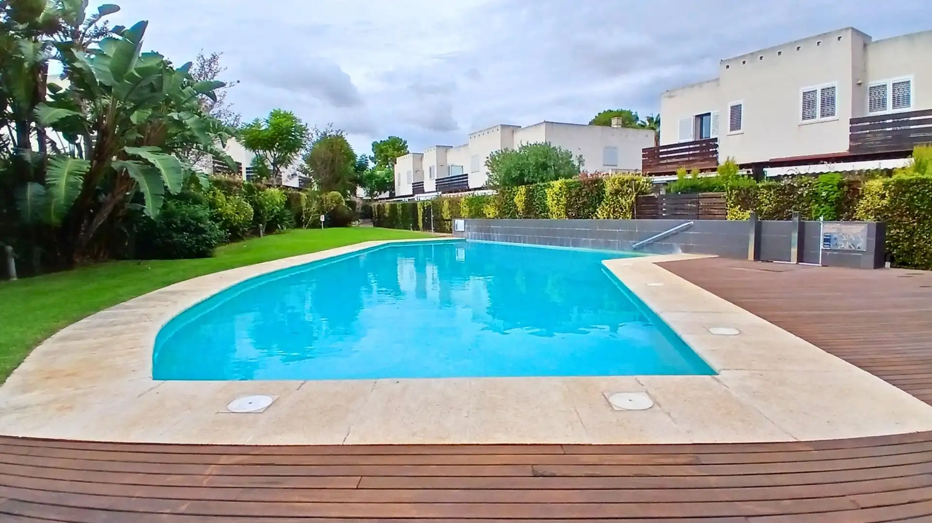 Adosado con terraza en venta en Platja de Mont-roig