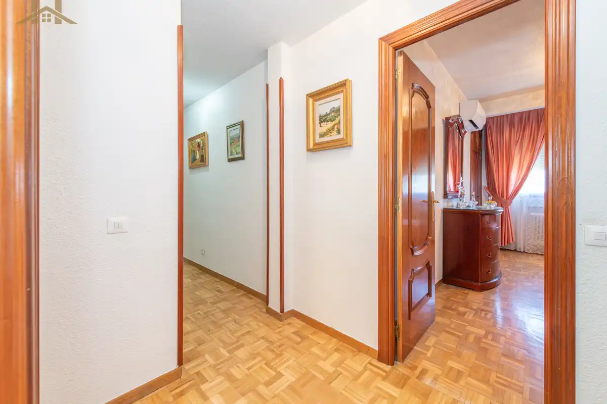 Wohnung zum Verkauf in Madrid mit Klimaanlage, Heizung und Terrasse