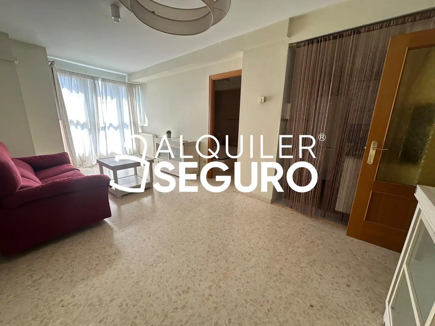 Habitación de Piso de alquiler en Valencia con Aire acondicionado y Amueblado