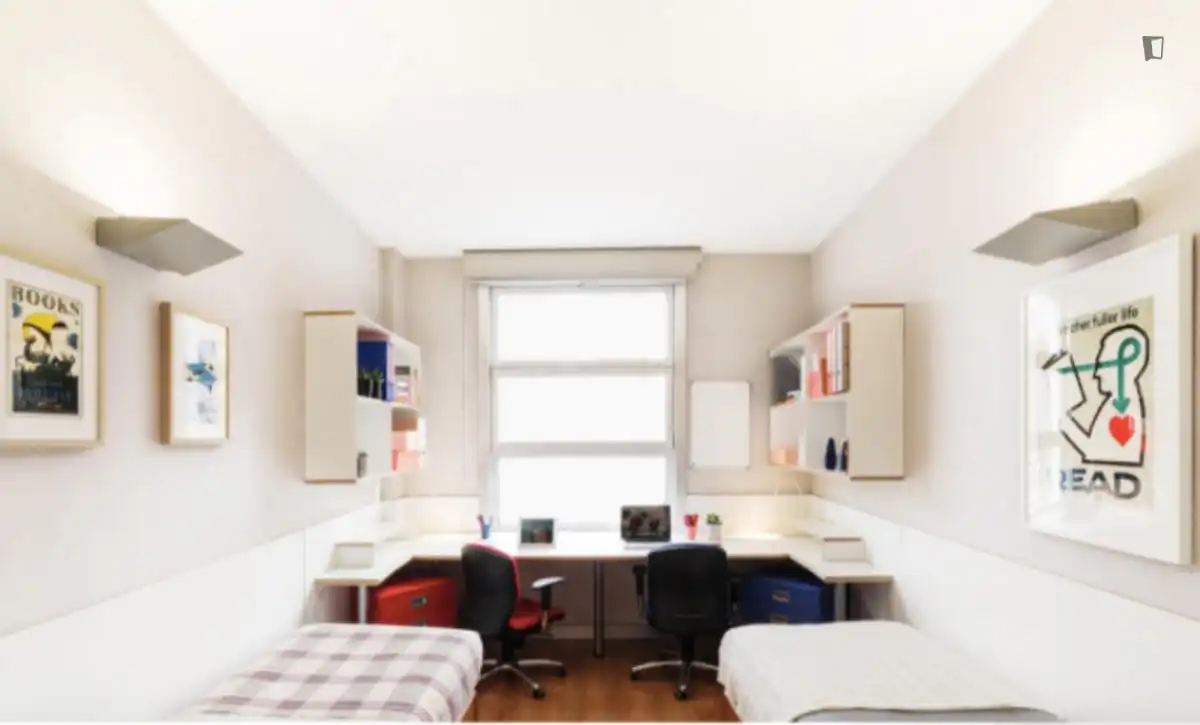 Schlafzimmer von Wohnung zur untervermieten in Madrid mit Möbliert und Internet