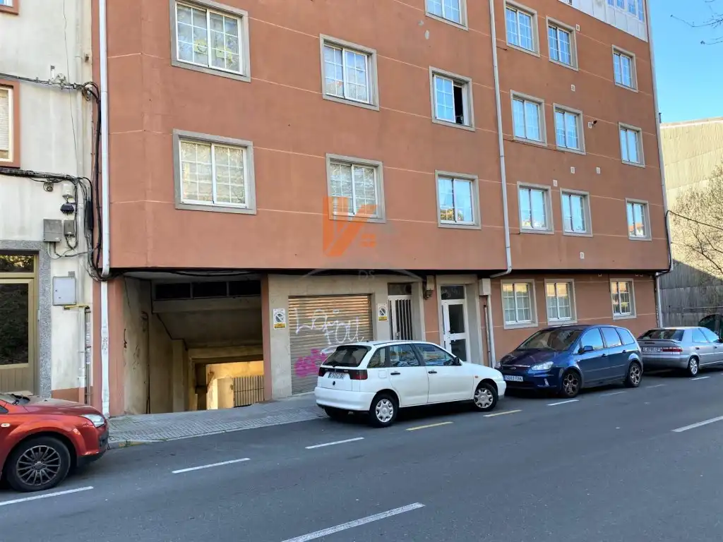 Gewerbefläche zum Verkauf in Rúa da Estrada, 24 24, imagen 2