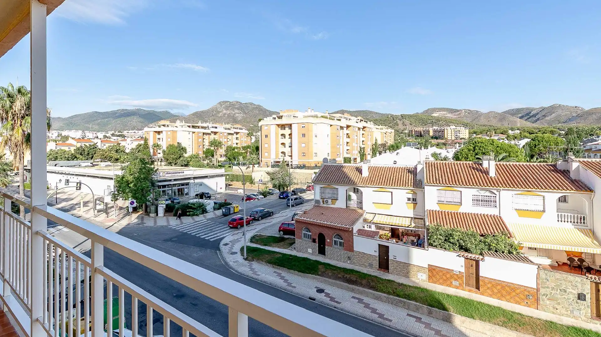 Vista exterior de Estudio en venta en Benalmádena con Aire acondicionado, Lavadora y TV