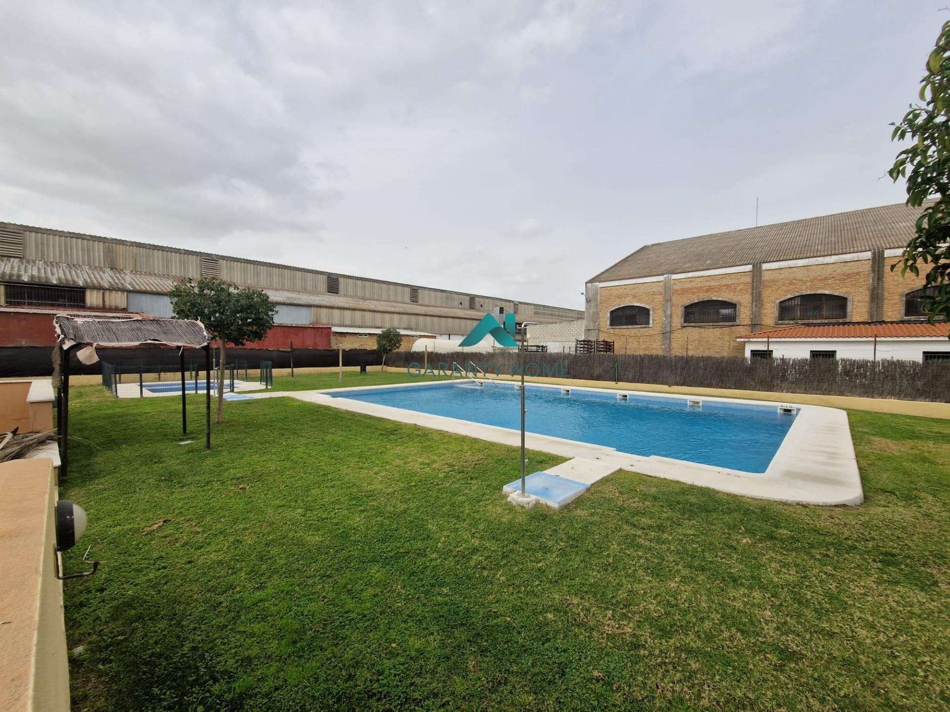 Swimming pool of Flat for sale in Jerez de la Frontera