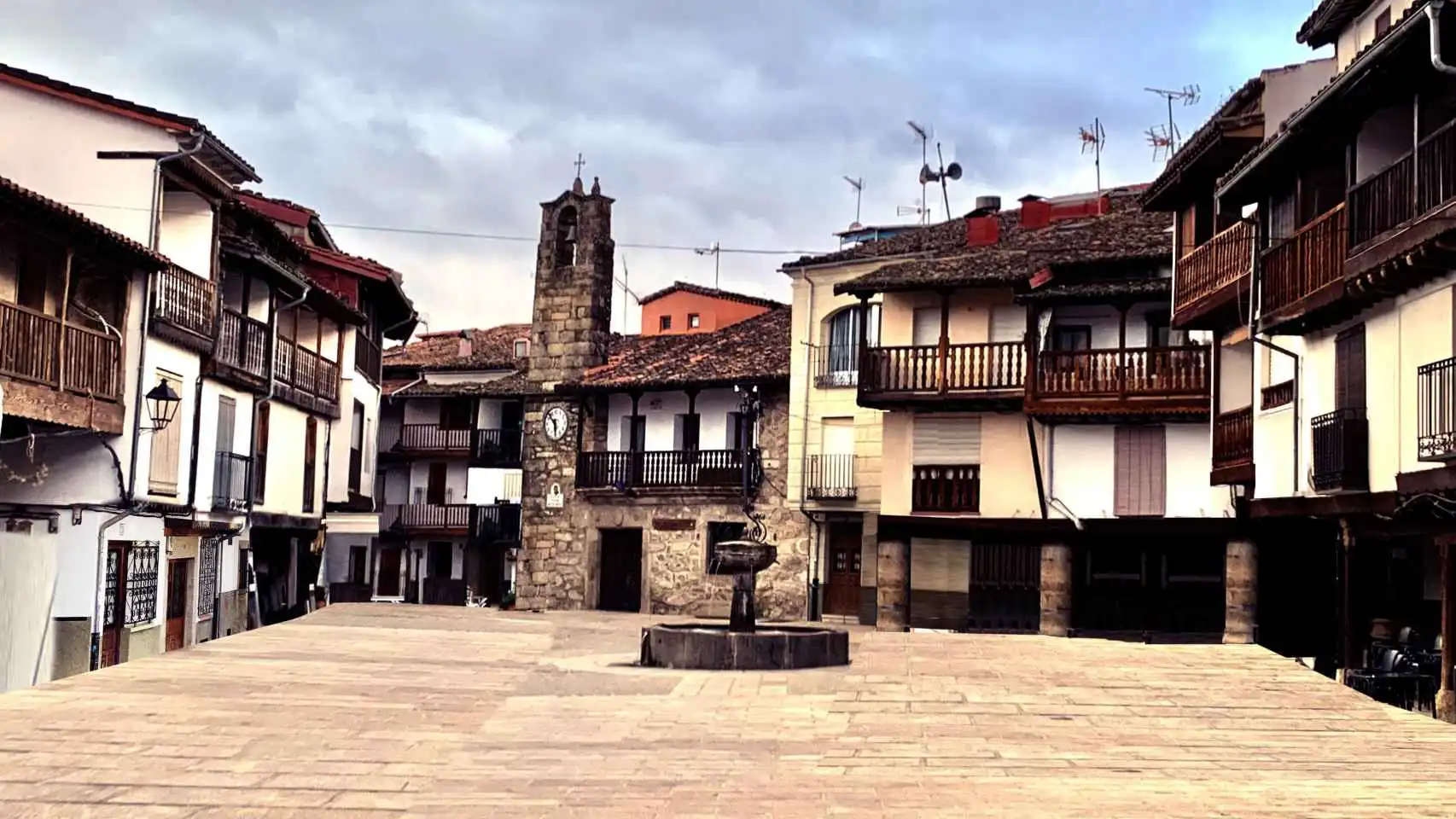 Vista exterior de Finca rústica en venta en Villanueva de la Vera con Calefacción, Jardín privado y Parquet