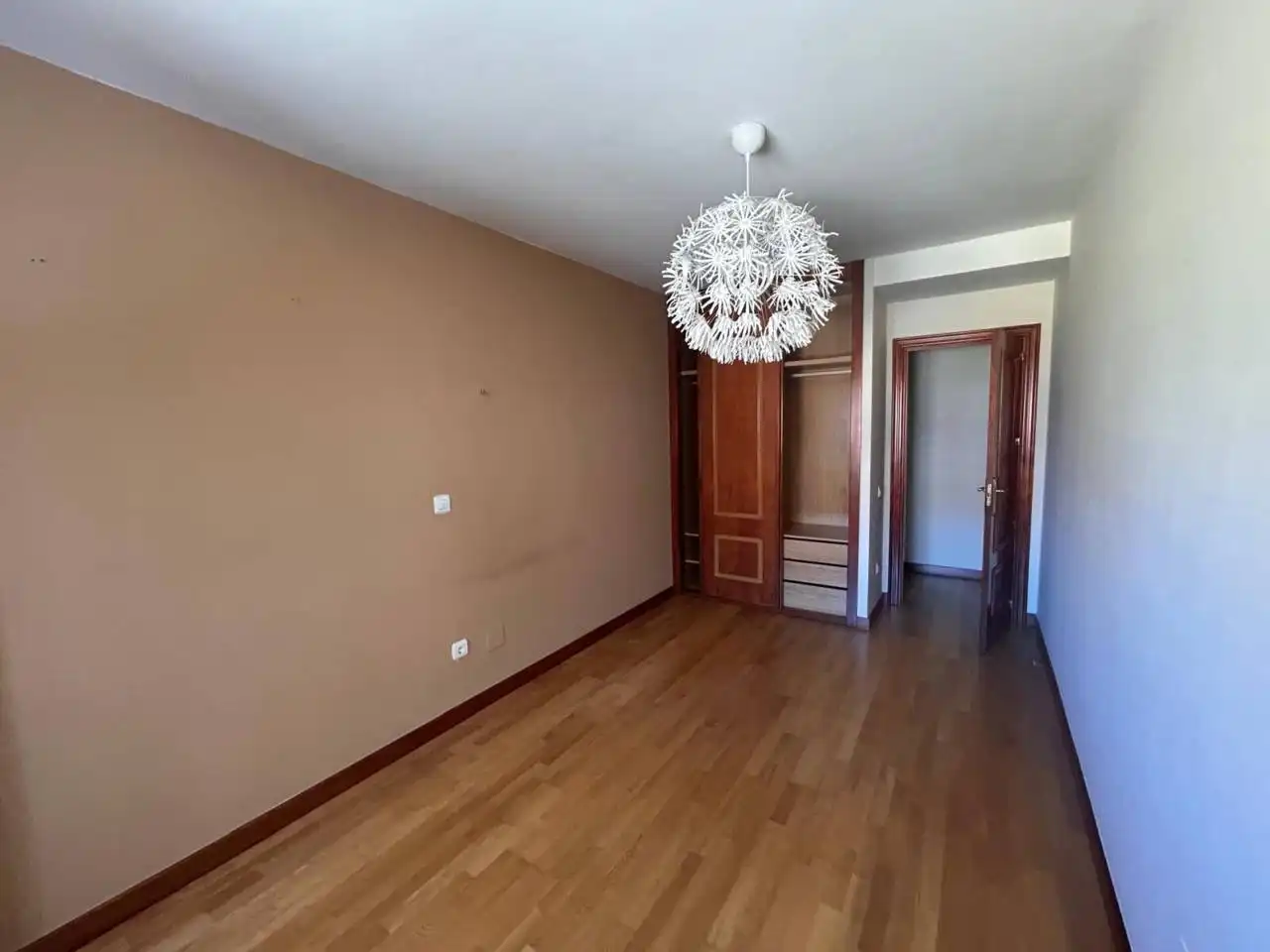 Dormitori de Pis en venda en Burgos amb Calefacció, Parquet i Traster