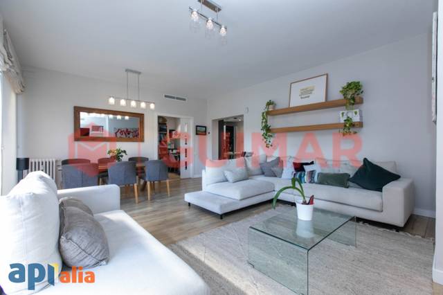 Piso en Venta en Barcelona - CL TRES TORRES en Les Tres Torres