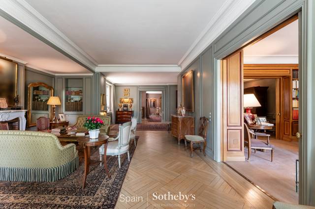 Apartamento en Venta en Eduardo Dato en Almagro