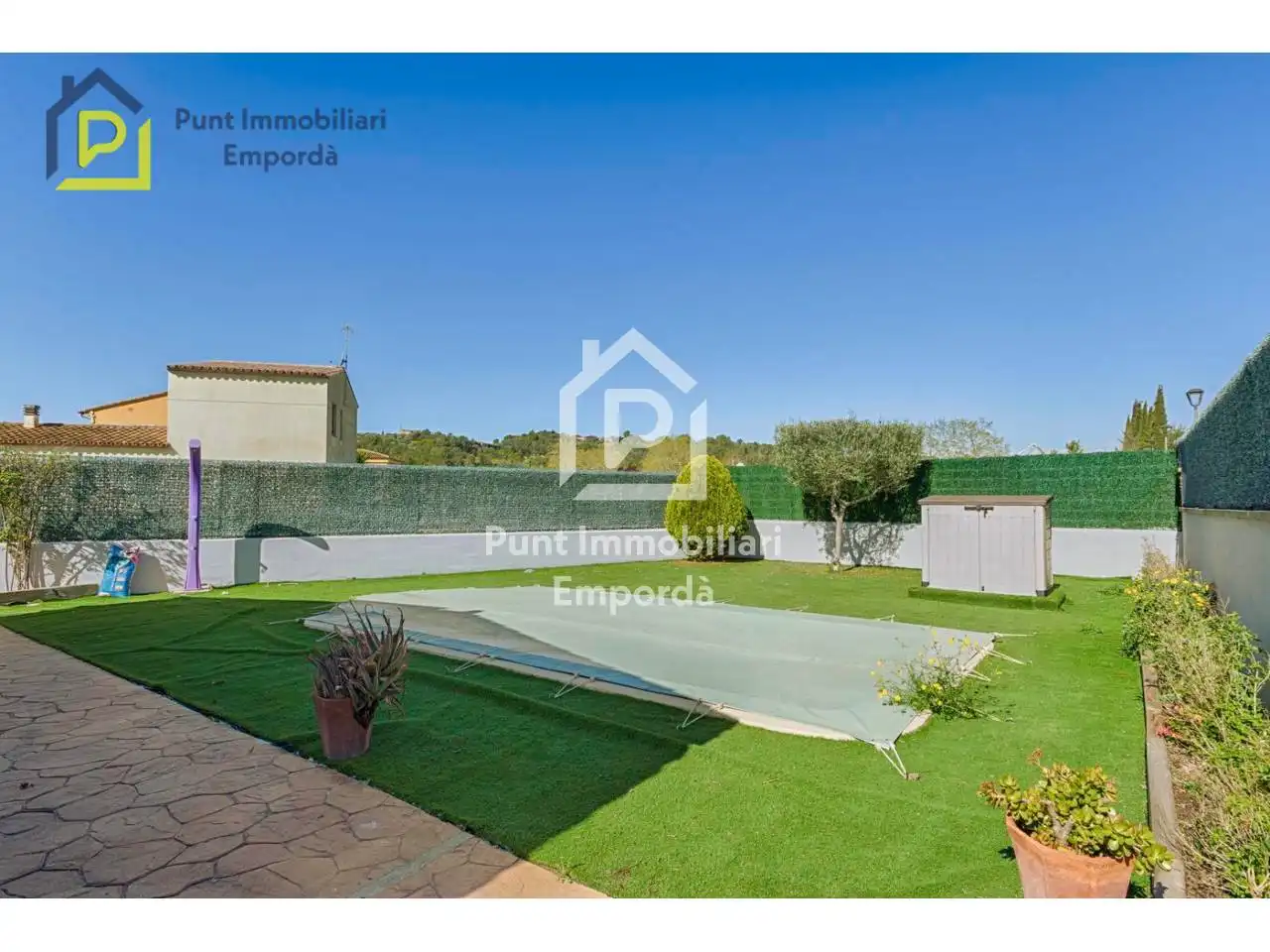 Vista exterior de Casa o xalet en venda en Cistella amb Aire condicionat, Calefacció i Jardí privat