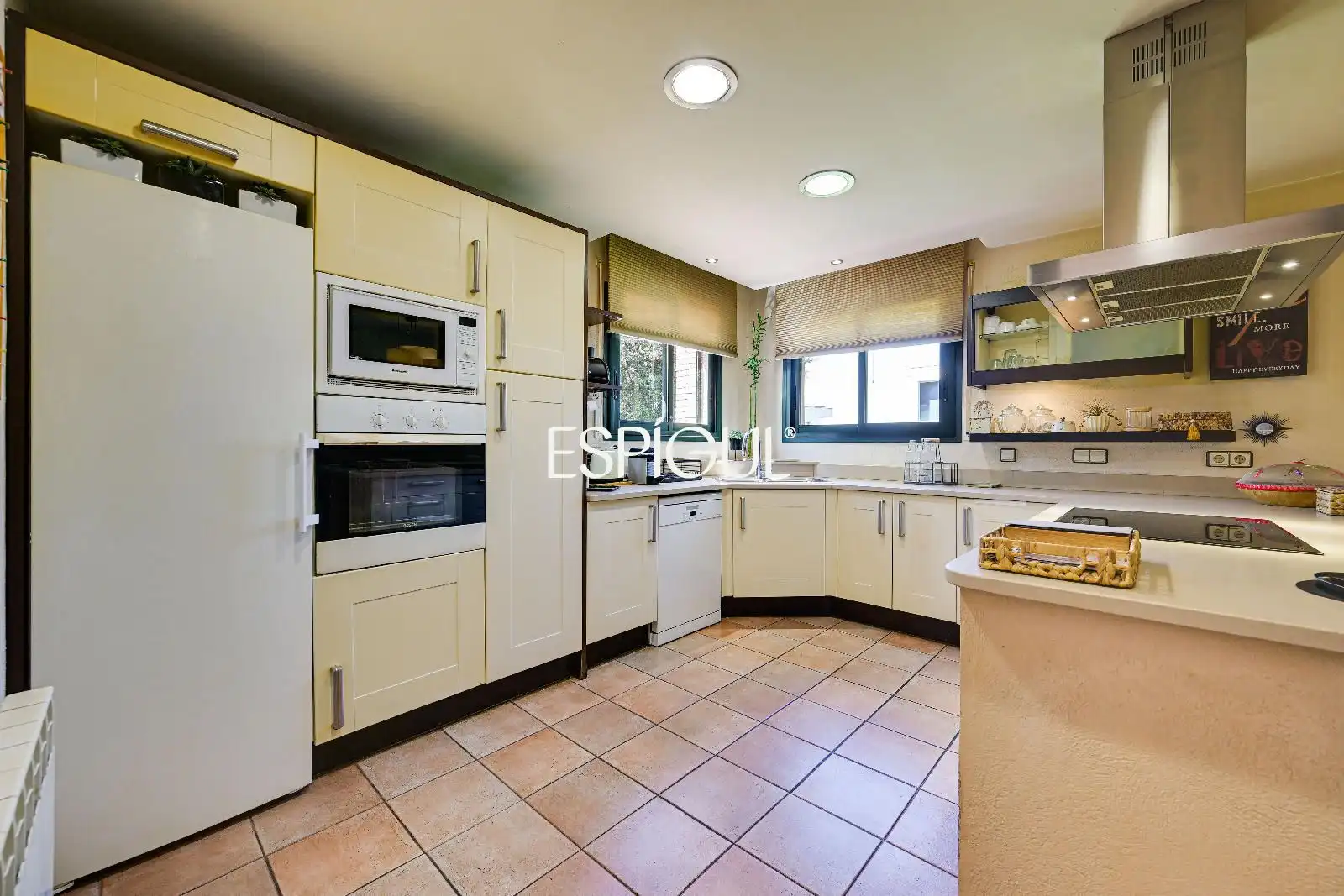 Cocina de Casa o chalet en venta en Girona con Aire acondicionado, Calefacción y Amueblado