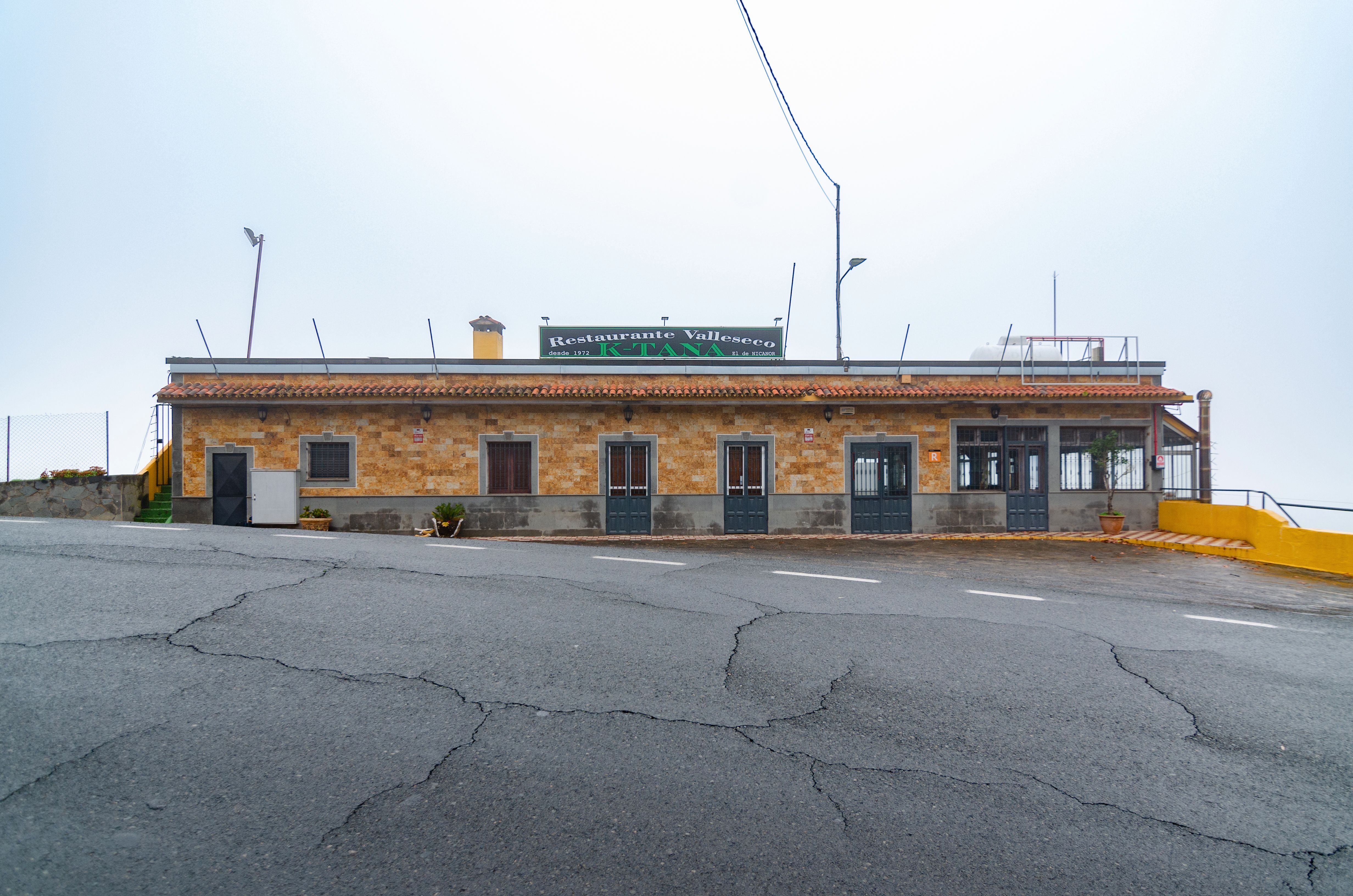 Exterior view of Building for sale in Valleseco