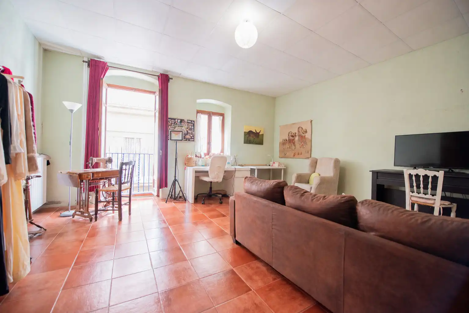 Sala d'estar de Finca rústica en venda en Sant Feliu de Guíxols amb Calefacció, Parquet i Terrassa