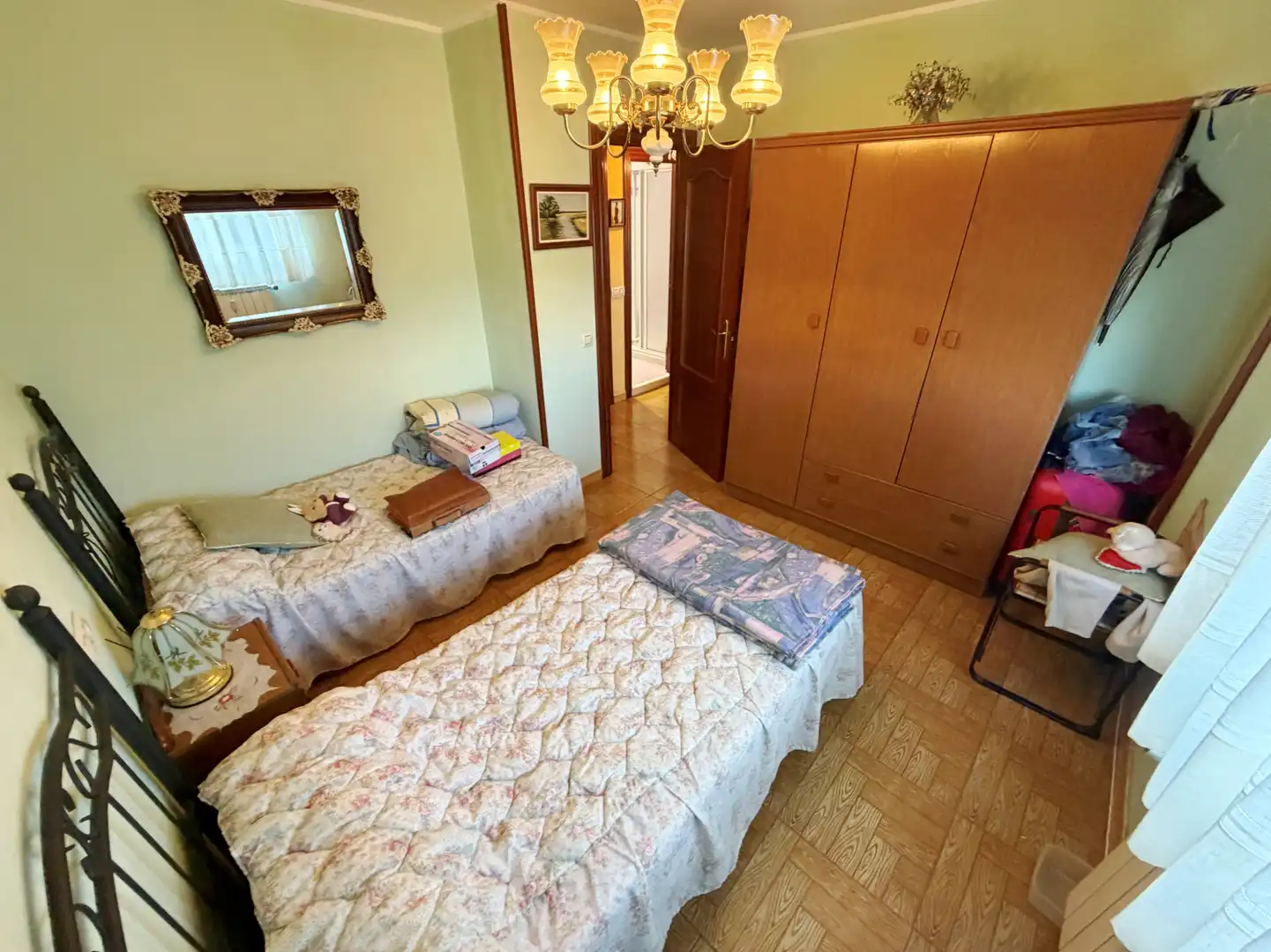 Habitación de Piso en venta en Avilés con Calefacción y Parquet