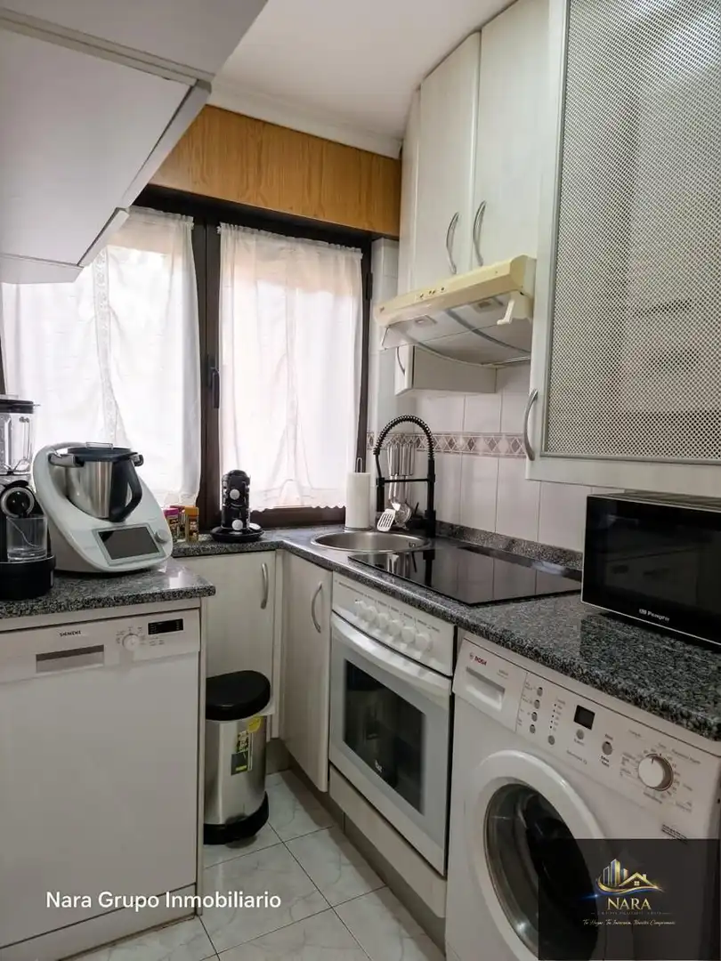 Küche von Wohnung zum Verkauf in Santander mit Heizung, Privatgarten und Parkett
