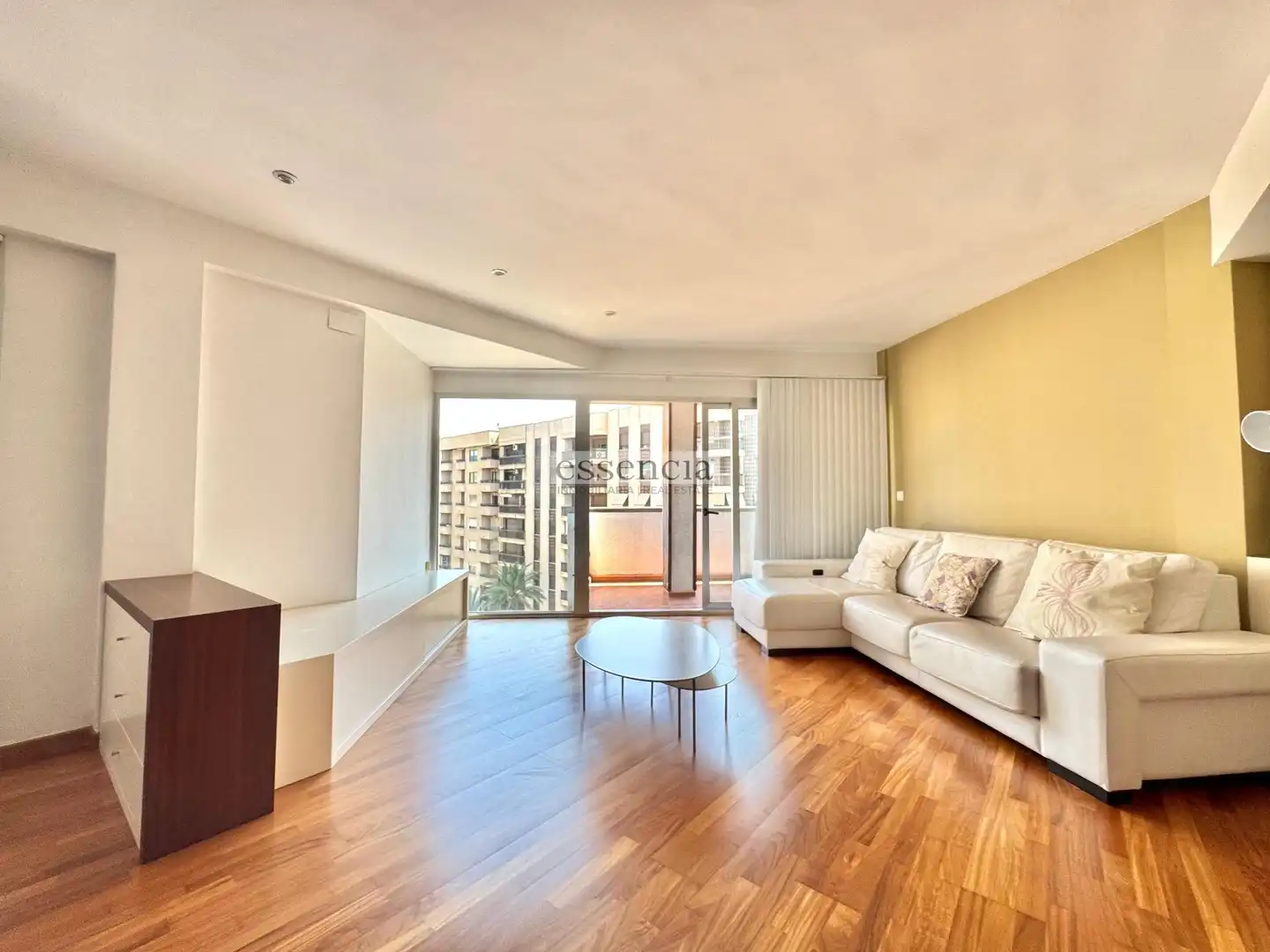 Wohnzimmer von Wohnung zur Miete in Gandia mit Terrasse und Balkon