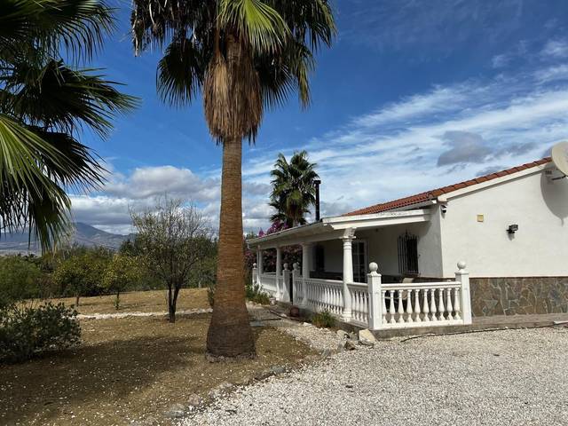 Finca rústica en Venta en Partido de la carreta en Coín