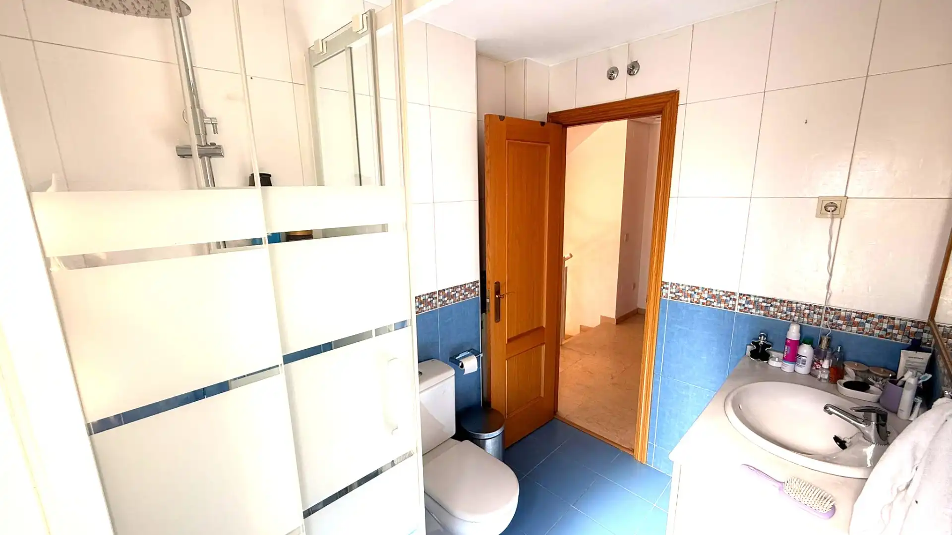 Baño de Casa o chalet en venta en Madrid con Aire acondicionado, Calefacción y Jardín privado