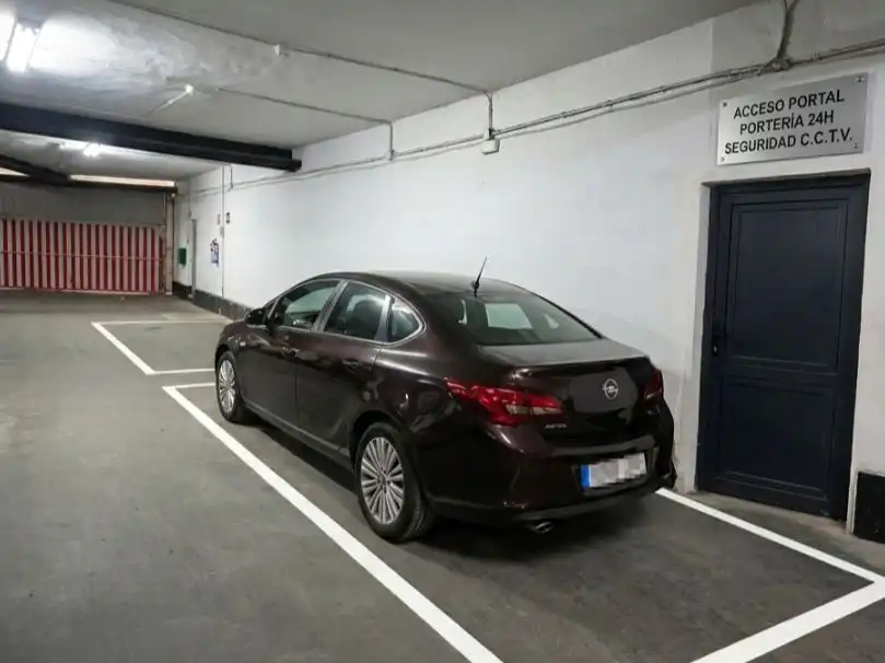 Individual for sale in Calle Lehendakari Aguirre, Nº 7 (Deusto, Bilbao). 7