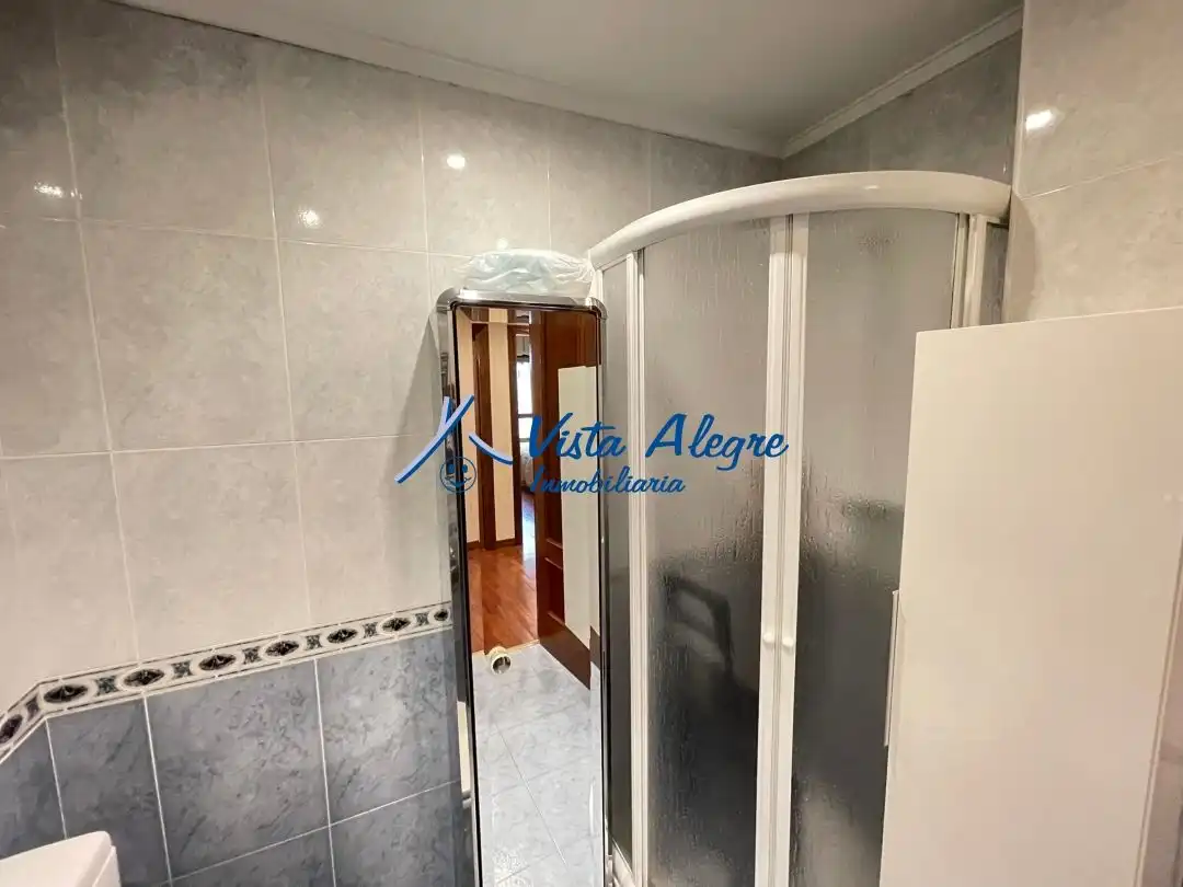 Baño de Piso en venta en Haro con Calefacción, Terraza y Trastero