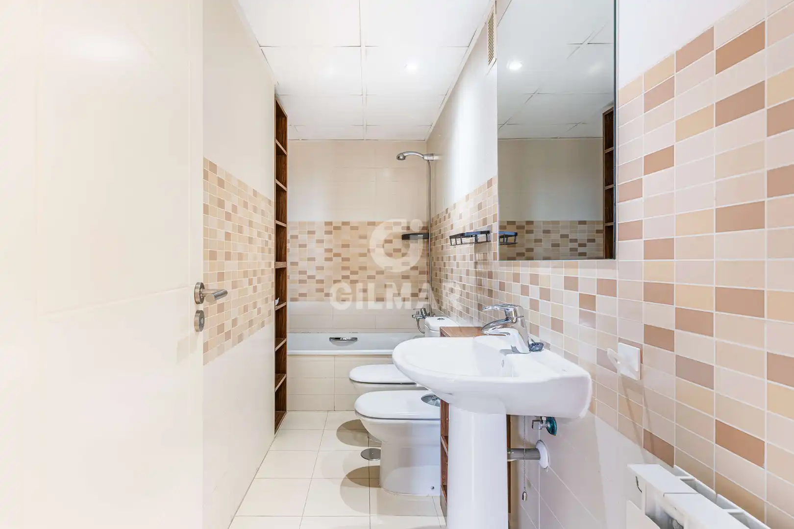 Badezimmer von Maisonette zum Verkauf in Boadilla del Monte mit Heizung, Abstellraum und Schwimmbad