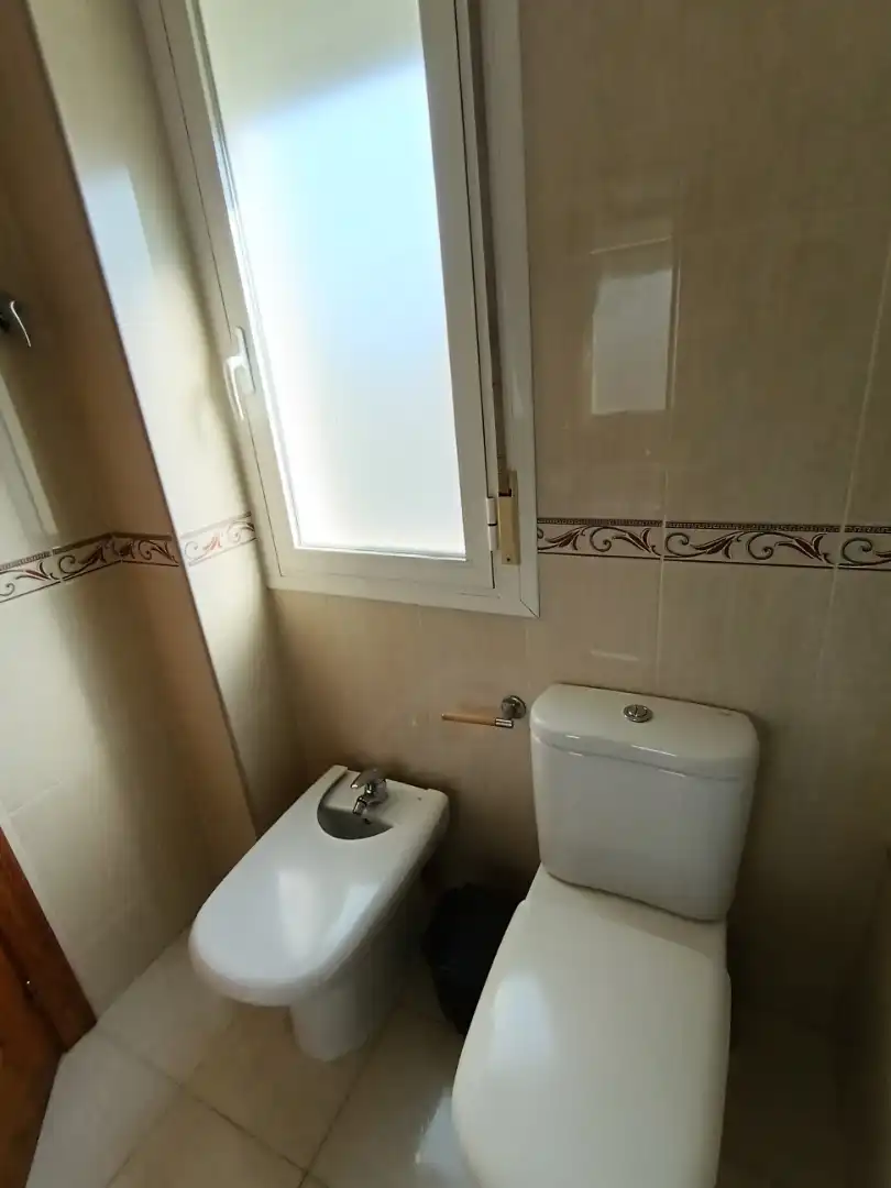 Baño de Estudio en venta en Benicarló con Aire acondicionado, Terraza y Amueblado