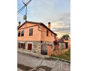 Vista exterior de Casa o xalet en venda en Santa Maria d'Oló amb Calefacció