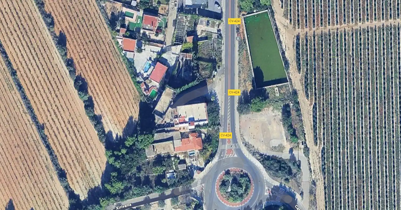 Vista exterior de Edificio en venta en Chiva con Piscina comunitaria