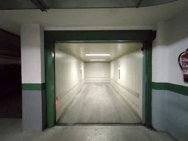 Garage for rent in Madrid
