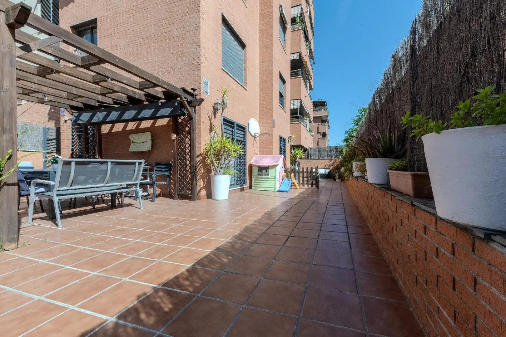Terraza de Planta baja en venta en Sabadell con Aire acondicionado, Calefacción y Jardín privado