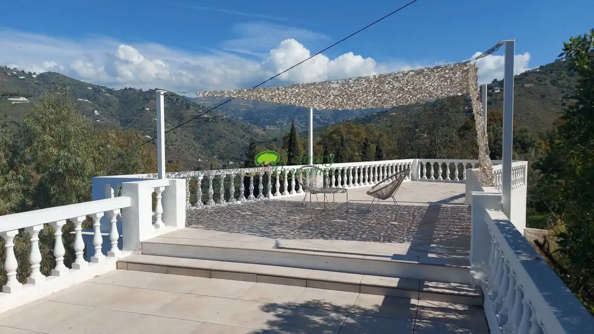 Terraza de Finca rústica en venta en Torrox con Aire acondicionado, Calefacción y Jardín privado