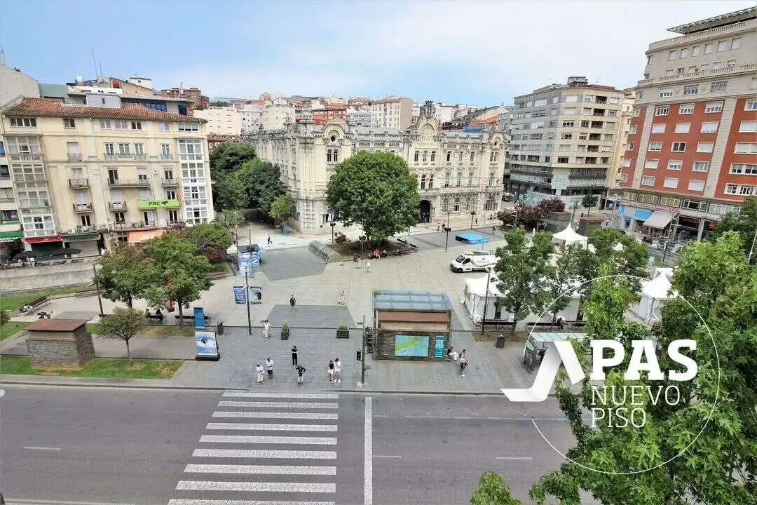Außenansicht von Wohnung zum Verkauf in Santander mit Heizung und Balkon