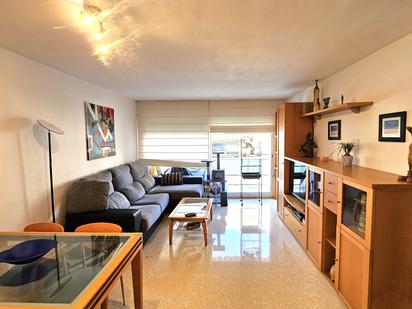 Living room of Duplex for sale in Terrassa  with Air Conditioner and Balcony