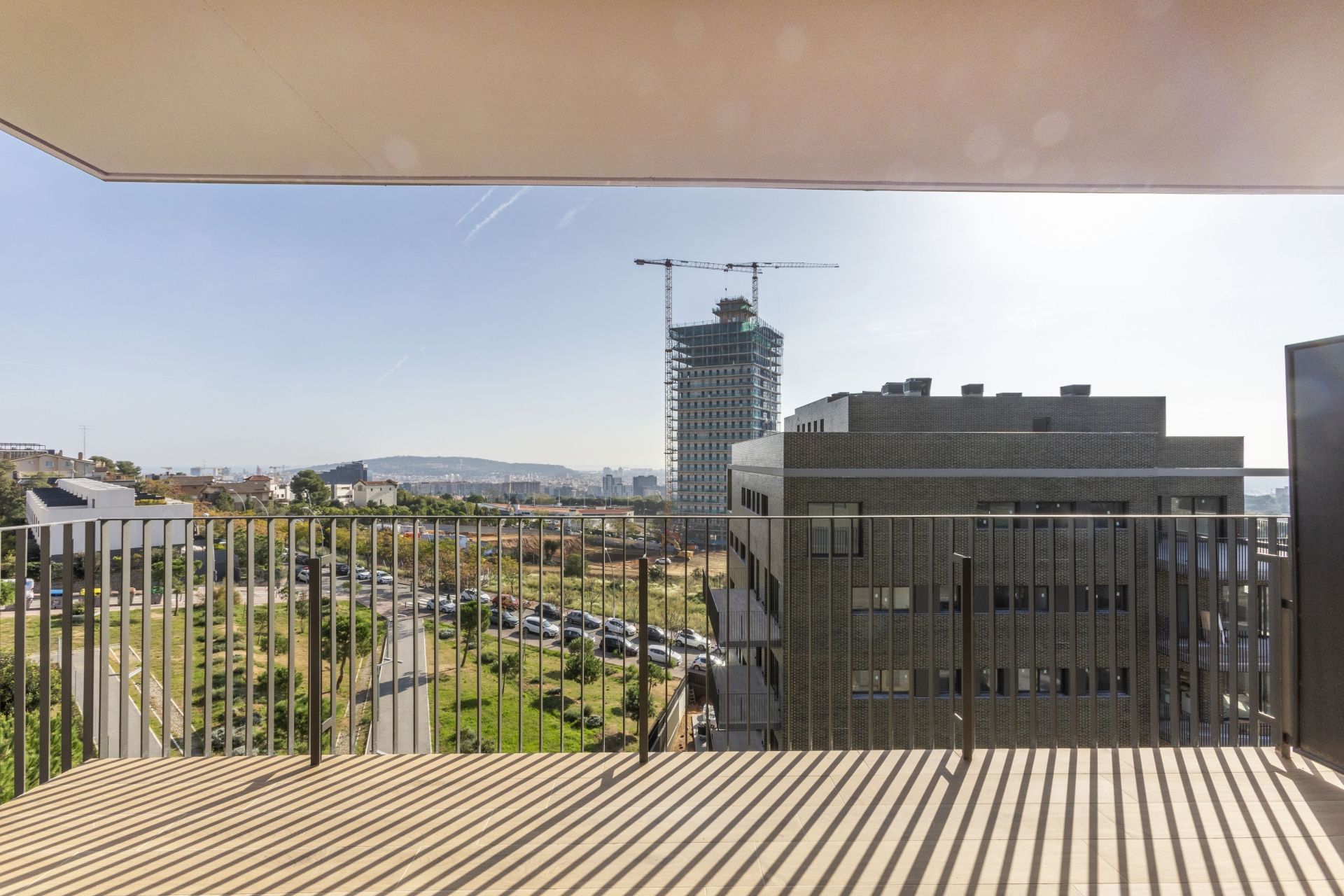 Vista exterior de Pis de lloguer en Esplugues de Llobregat amb Terrassa, Traster i Forn