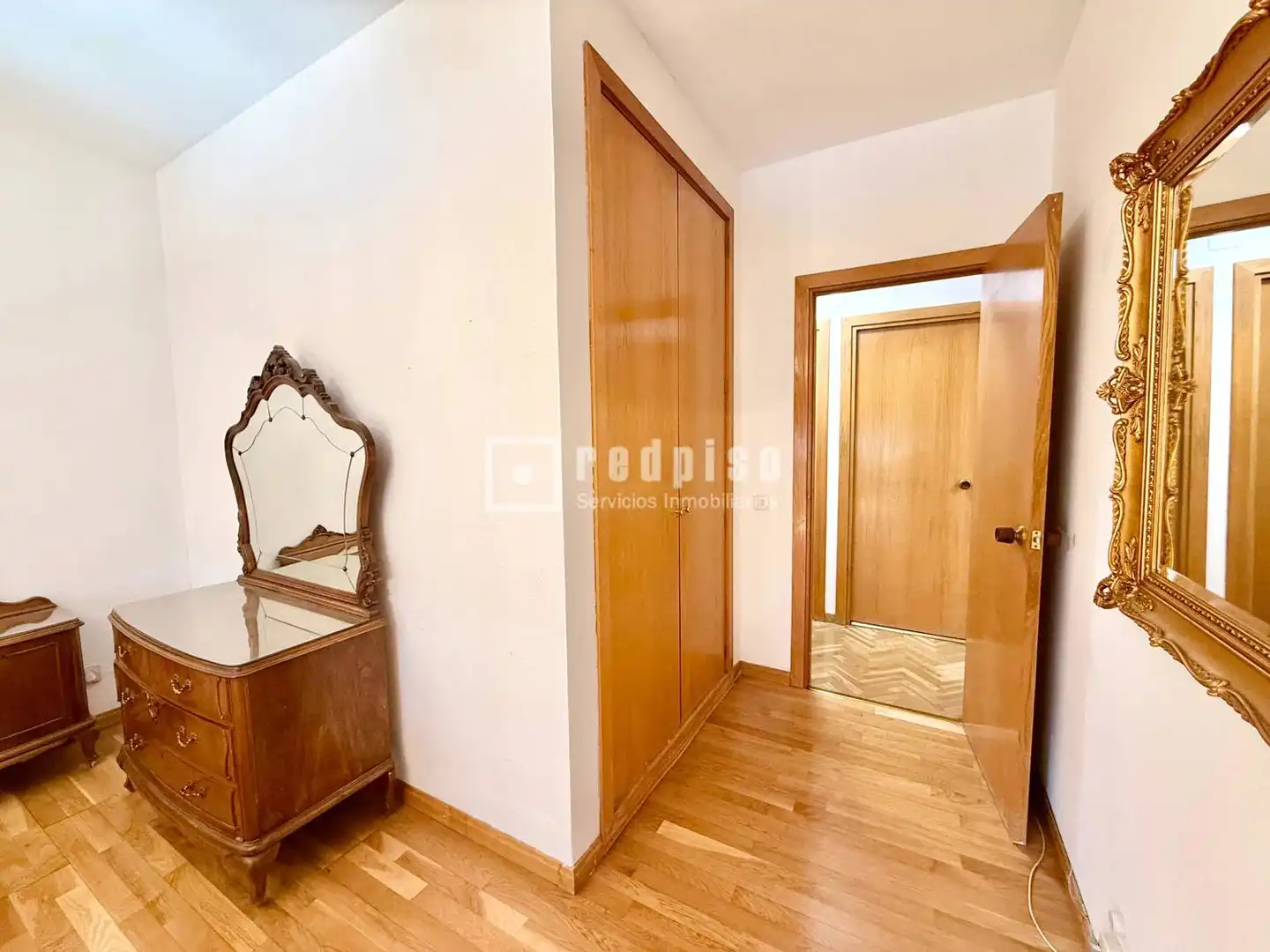 Habitación de Piso en venta en Madrid con Aire acondicionado, Calefacción y Jardín privado