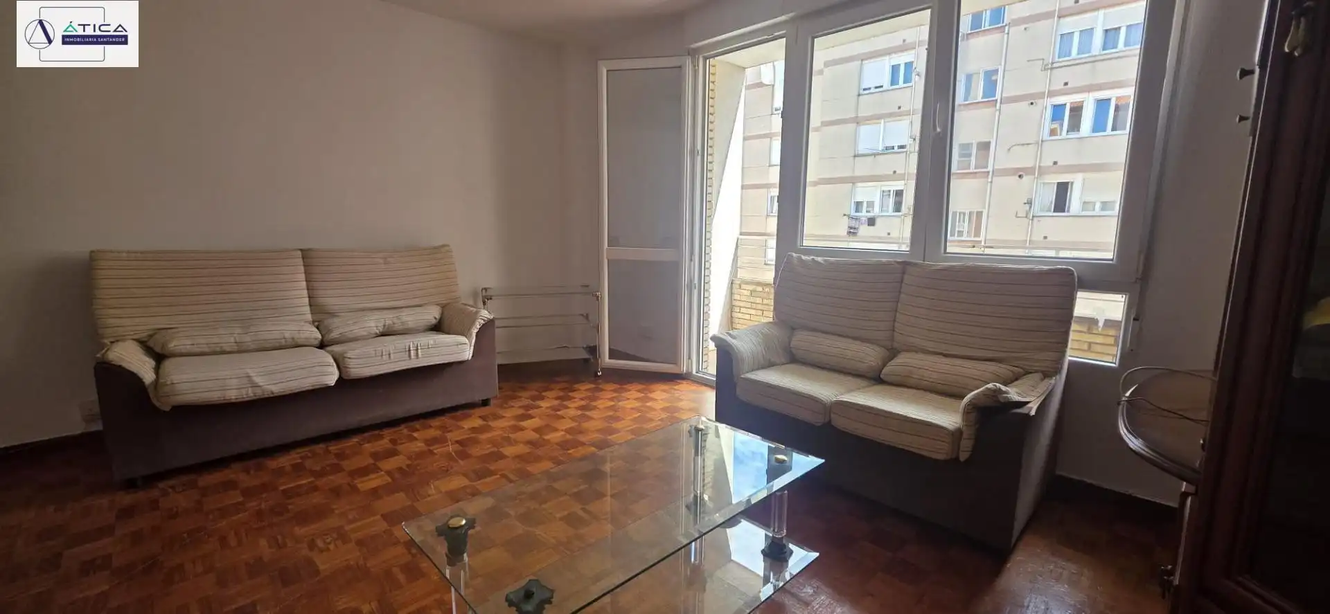 Living room of Flat for sale in Santander  with Parquet flooring and Terrace
