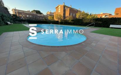 Swimming pool of Flat for sale in Vilafranca del Penedès  with Air Conditioner, Heating and Private garden