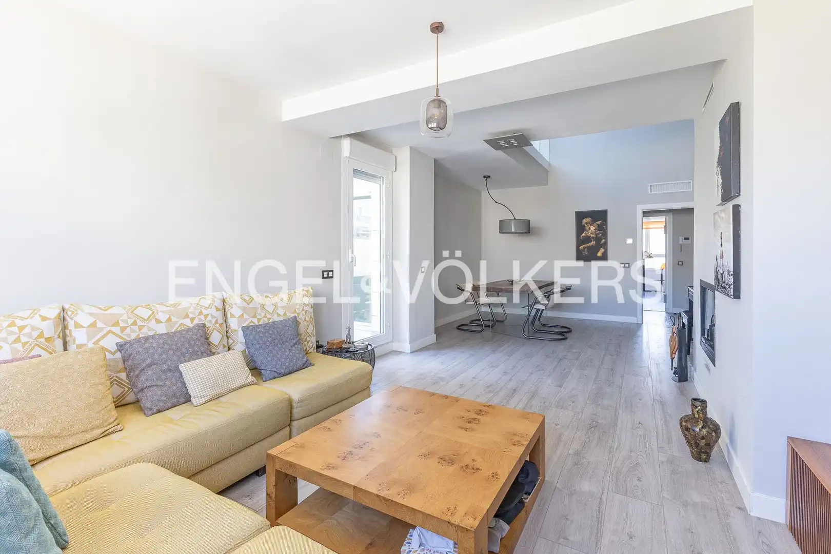 Living room of Duplexes for sale in Madrid  with Air Conditioner, Heating and Private garden